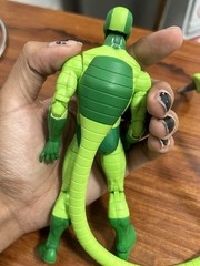 Hasbro Marvel Legends Spider-Man Retro Scorpion 6-inch Action Figure 2023