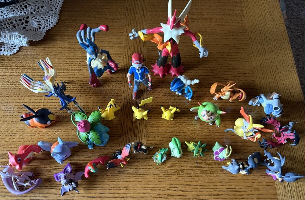 Pokemon TOMY Figure Lot XY Black White Xerneas Yveltal Mega Lucario Ash