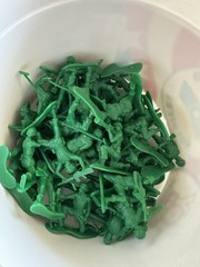 Toy Story Bucket O Soldiers 45 Green Army Men Thinkway Disney Pixar Plus 3 Extra