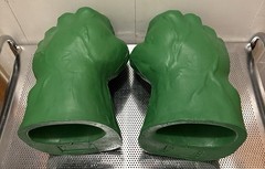MARVEL 2003 Incredible Hulk Foam Smash Fist Hands Pair Gloves W/ Sound WORKING!