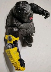 Giant King Kong Action Figure 11″ inch Godzilla x Kong with B.E.A.S.T. Glove EUC