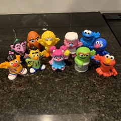 Sesame Street Workshop Lot Of 11 Figures 3” Tall Hasbro 2013-2021 EUC