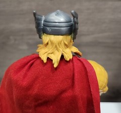 2013 Thor Hasboro Marvel Action Figure w/ Cape & Helmet Black & Gold 12” Tall