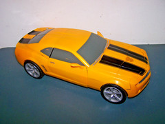 TRANSFORMERS ULTIMATE BUMBLEBEE LARGE 13.5″ CHEVROLET CAMERO CAR