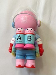 New Pop Mart Mega Space Molly Jon Burgerman Series 4 100% Action Figure Opened