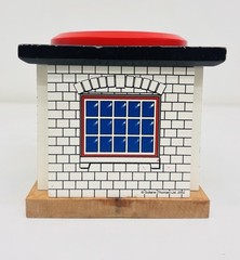 Rescue Hospital Thomas & Friends Wooden Railway LC99349 No Box