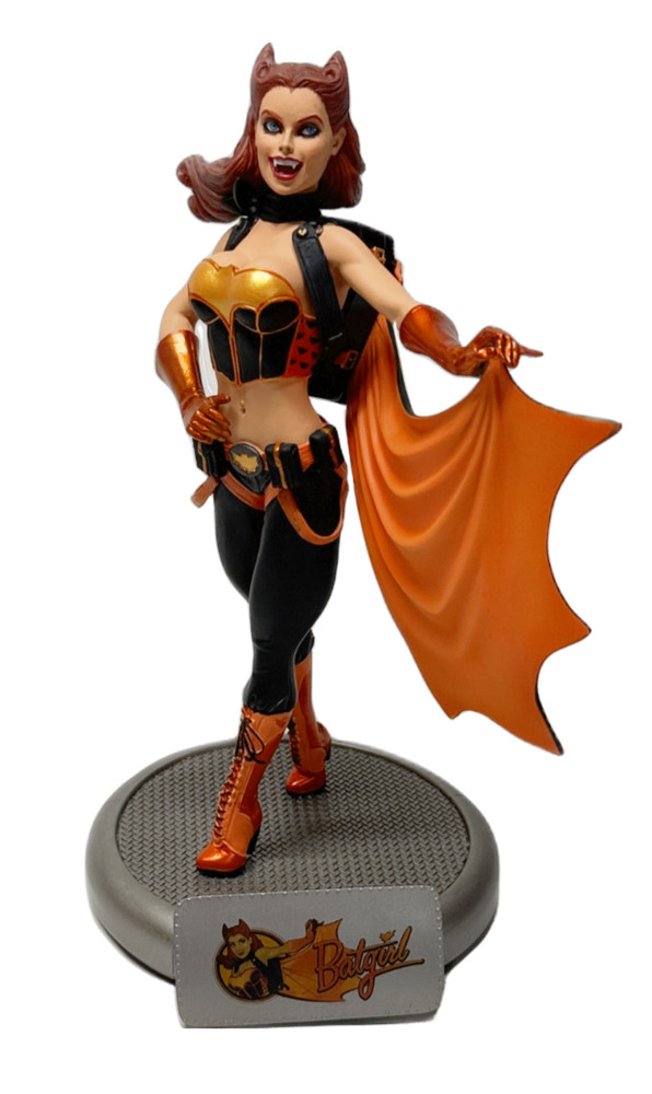 DC Bombshells – Batgirl 10.5″ Figure Statue – Halloween Vampire Variant