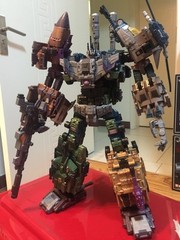 IN BOX K.O. OVERSIZED Warbotron Bruticus Predaking With Weapon And Upgrade Kit​​