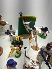 Starting Lineup Open Loose Lot 18 Figures Greg Maddox, Clemens, Maguire, Favre