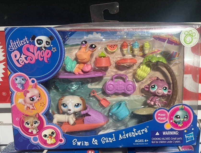 Littlest Pet Shop Rare New In Box ‘Swim & Sand Adventure’