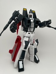 MakeToys MTRM-17 Booster Remaster Version
