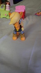 MLP friendship is magic Applejack with Accessories Lot