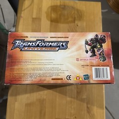 RARE Transformers Universe OPTIMUS PRIMAL NEW/SEALED