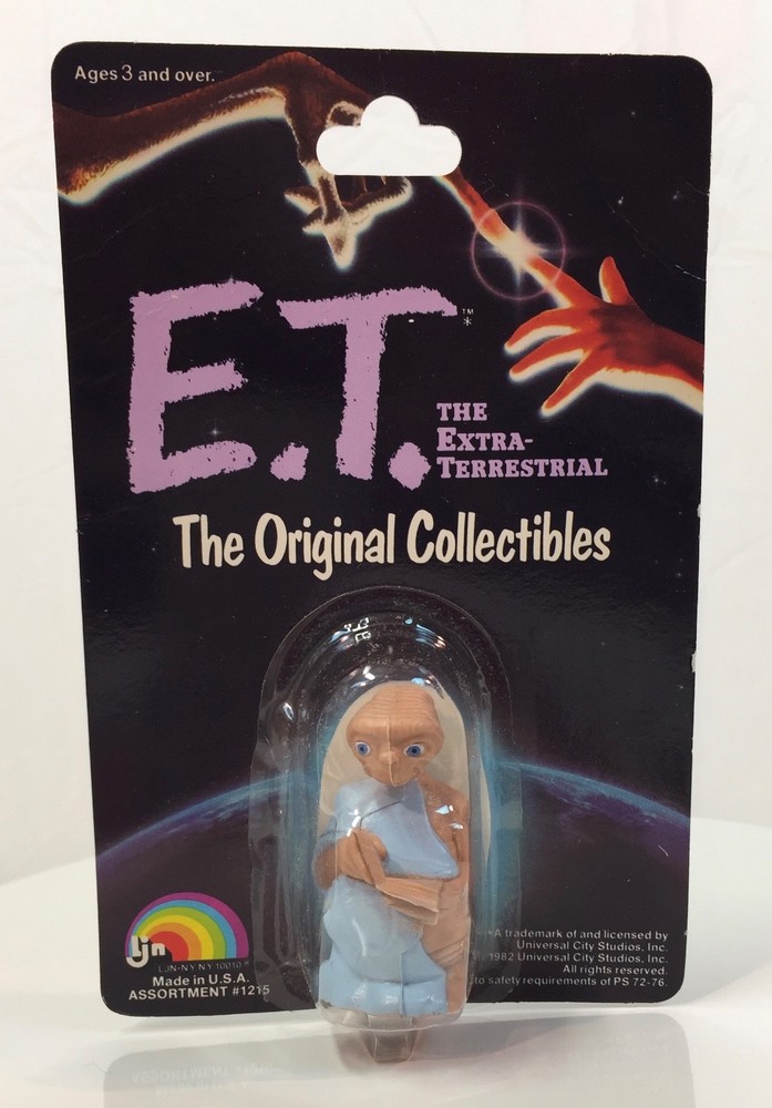 Vintage 1982 LJN E.T. The Extra-Terrestrial Movie Reading a Book in Blanket et