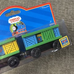 Thomas & Friends Wooden Railway Train Box Cars 2001 Doors Slide New!