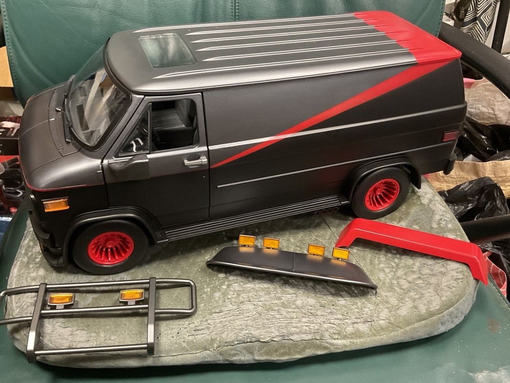 Ramen Toy REV04 Recoil A-Team van R.E.V.04 Black 1/12 Scale Fits Marvel Legends