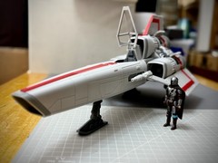 BSG 1978 Colonial Viper MK I (21 in. PLAYSET LIGHT-GRAY/RED)