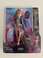 Descendants 3 Audrey Fashion Doll 11in Movable Figure Model Singable NEW