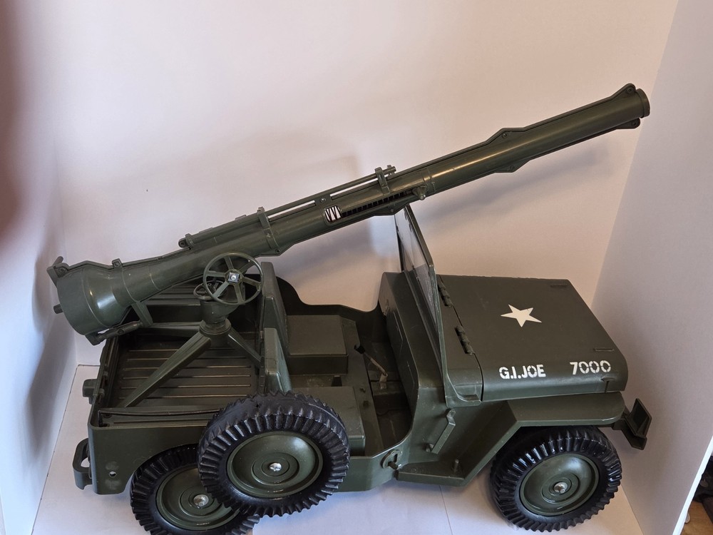 Vintage GI Joe 7000 Five Star Jeep & Mounted Gun & Searchlight First Edition