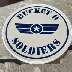 Disney Pixar Toy Story Bucket O’ Soldiers 64 Green Army Men Thinkway Toys