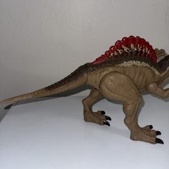 Jurassic World Extreme Chompin’ Spinosaurus Action Figure Huge Bite Movable Jaw