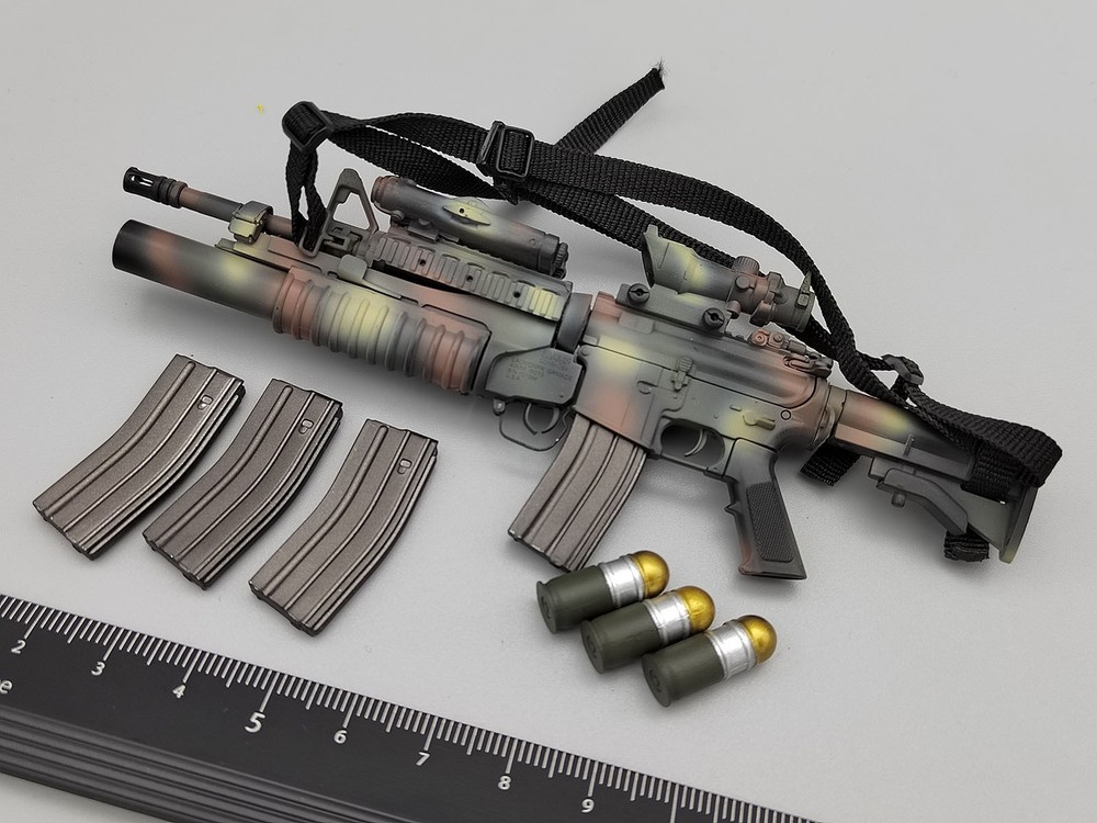 DAMTOYS DAM 78057 1/6 The Green Berets Army Special Forces Rifle & M203 Set