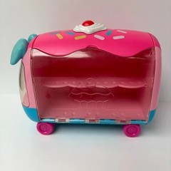 Shopkins Cupcake Truck Cutie Car Play n Display Collector’s Van with Car + Extra