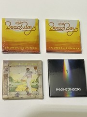 MGA Miniverse Real Music-Vinyl- 7 Records-Britney Spears-Beach Boys-Elton John….