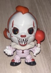 Tiny Nightmares Horror Mystery Vinyl Figure Just Play Terrif-Eyes IT Pennywise