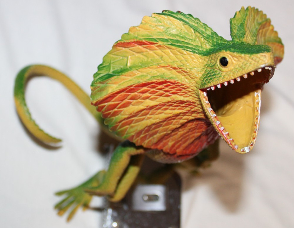 Vintage 1984 Imperial Dragon Frilled Lizard Figure Green Yellow Red Plastic 8”