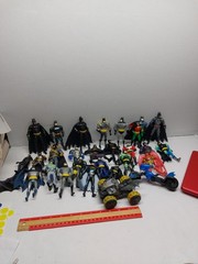 Huge Lot of 26 DC Comics BATMAN Kenner Figures 5” Robin I20 As Shown