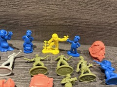 Fall Out 76 – Nanoforce Army Builder Figure Lot Of 25- Loose 2018
