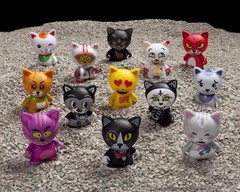 FULL CASE OF 20 BLIND BOX TRICKY CATS MINI SERIES VINYL MINI FIGURES KIDROBOT