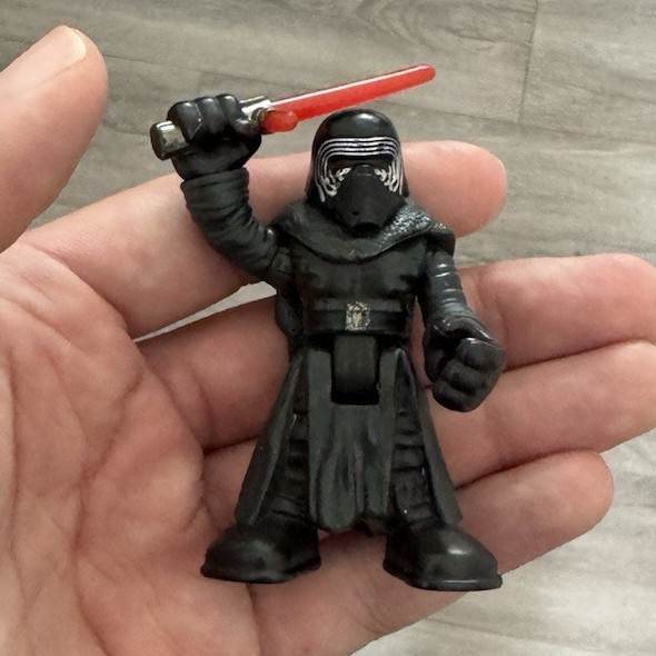 Star Wars Kylo Ren Figure Black/Red w Lightsaber Plastic TV Movie Game Theme