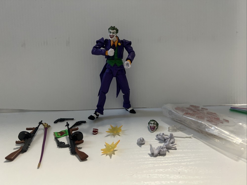 FIGURE COMPLEX® Amazing Yamaguchi #021 The Joker Figure Revoltech No Box