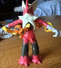 Pokemon TOMY Figure Lot XY Black White Xerneas Yveltal Mega Lucario Ash