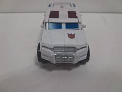 Transformers Combiner Wars – FIRST AID – Loose – Incomplete – KO/3RD PARTY