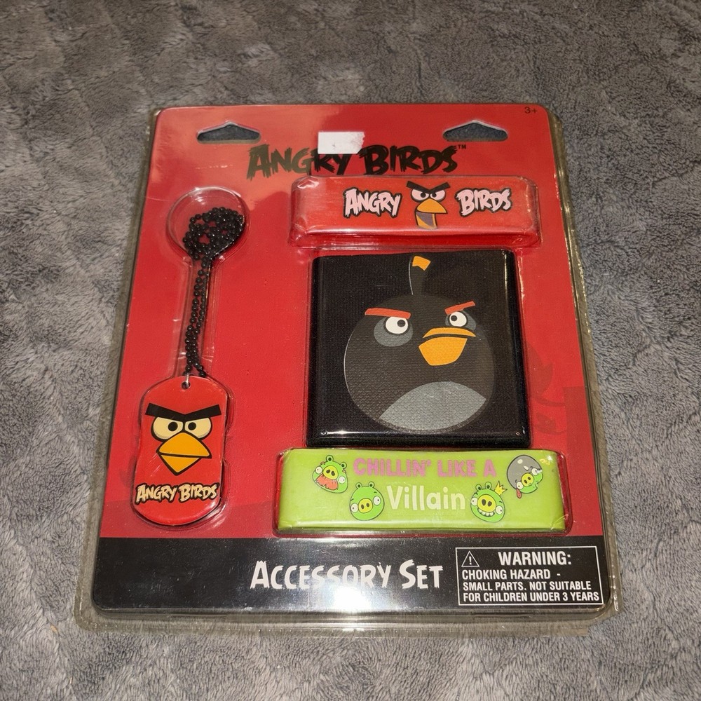 New Angry Birds Villian Accessory Sets Rubber Cuffs Wristbands Dog Tags Bomb Pig