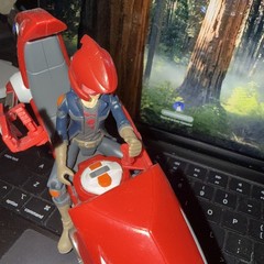 Yu-Gi-Oh! 5D’s 2009 Dual Runner D Wheel Yusei Fudo Figure