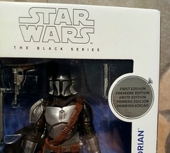 Star Wars Black Series #01 Mandalorian & WRONG Grogu Deluxe First Edition White