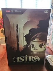 400% ASTRO MEGA SPACE MOLLY very Very Rare. Limited Edition