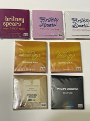MGA Miniverse Real Music-Vinyl- 7 Records-Britney Spears-Beach Boys-Elton John….