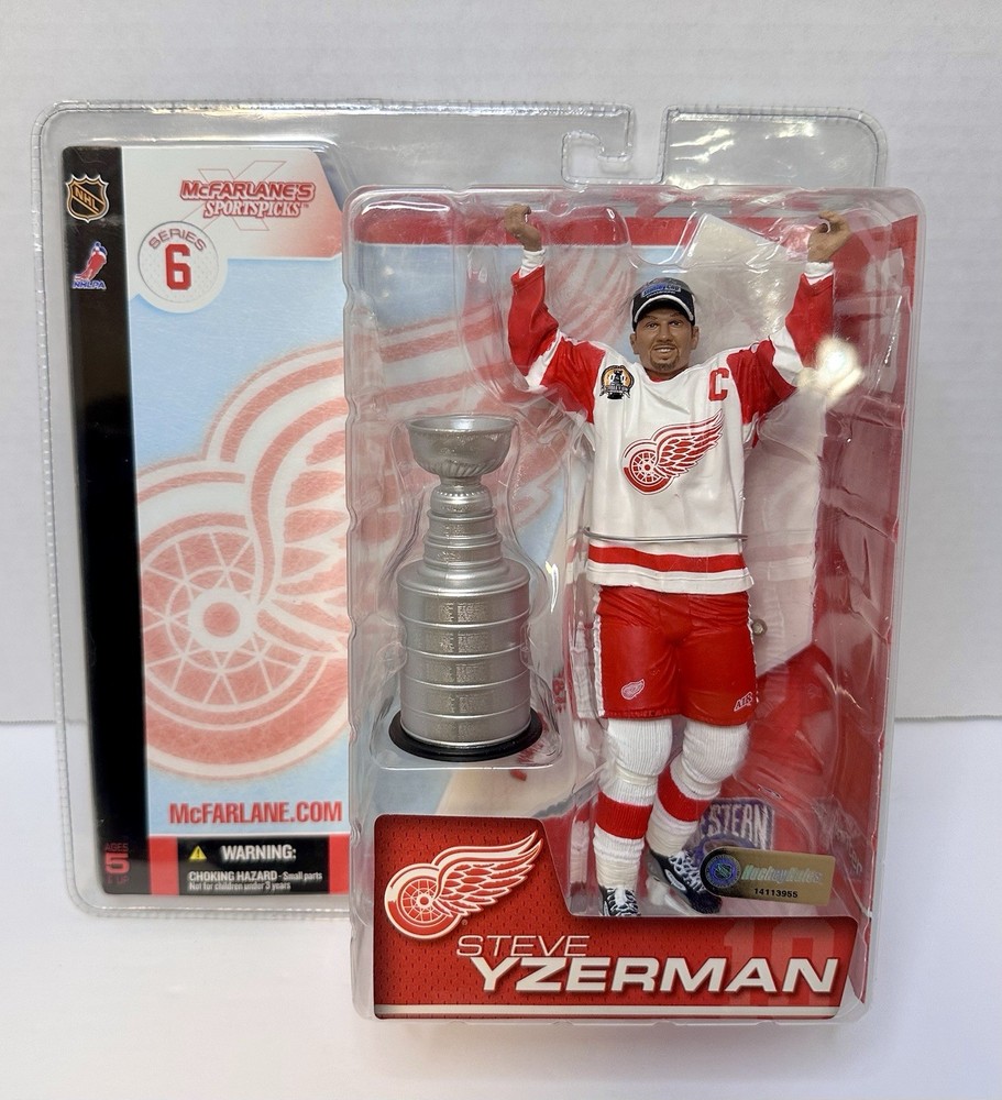 McFarlane’s Sports Pick Series 6 “Steve Yzerman” NHL 2003