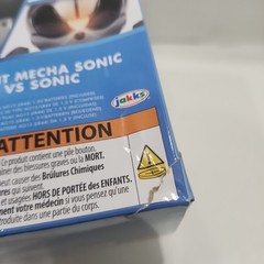 Sonic The Hedgehog Giant Mecha Sonic vs Sonic 9 Inch Action Figure Set Lights Se