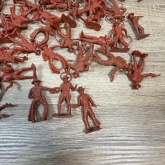 Vintage MPC Marx 1960’s Cowboys & Indians Huge Lot Plastic Toy Soldier lot 55mm