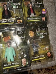 Breaking Bad Mezco Lot of 6 Action Figure Set Collection.