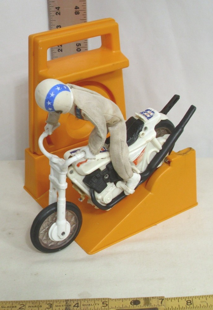 IDEAL EVEL KNIEVEL GYRO STUNT CYCLE TOY SET WITH FIGURE 1974 WORKS