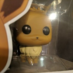 Funko Pop! Movies: Pokemon Red and Blue – Eevee Vinyl Figure