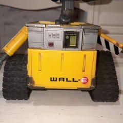 Disney Pixar Wall-E Interaction Interactive robot by Thinkway Toys