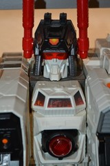 Transformers Generations Titan Metroplex with Slammer, Sixgun & Unique Toys set